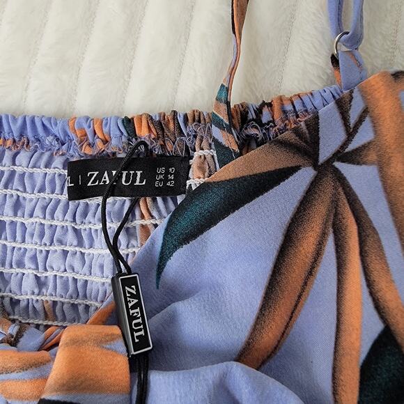 Zaful Forever Young Bikini Top – US Size 10 – Tropical Print – NWT – Ruched Back - Picture 4 of 6